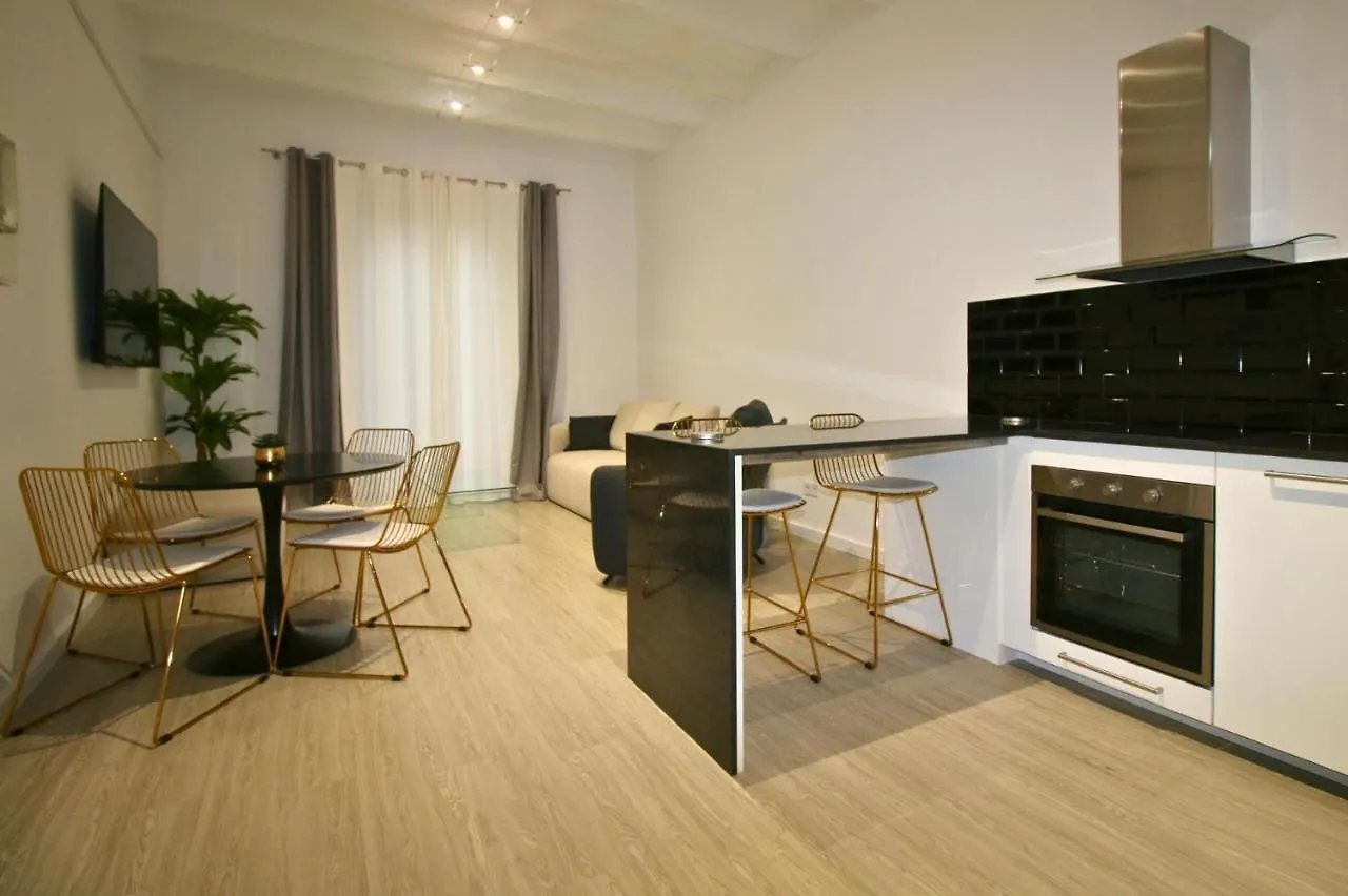 Luxurius Apartment For 4 People With Jacuzzi Barcelona España
