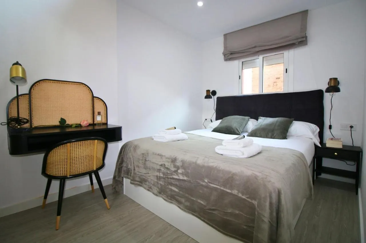 Luxurius Apartment For 4 People With Jacuzzi Barcellona